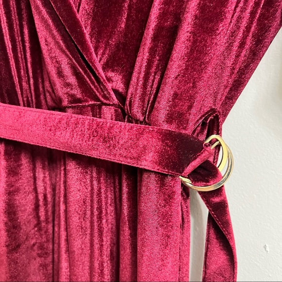 Holiday Velvet Romper - Picture 8 of 9